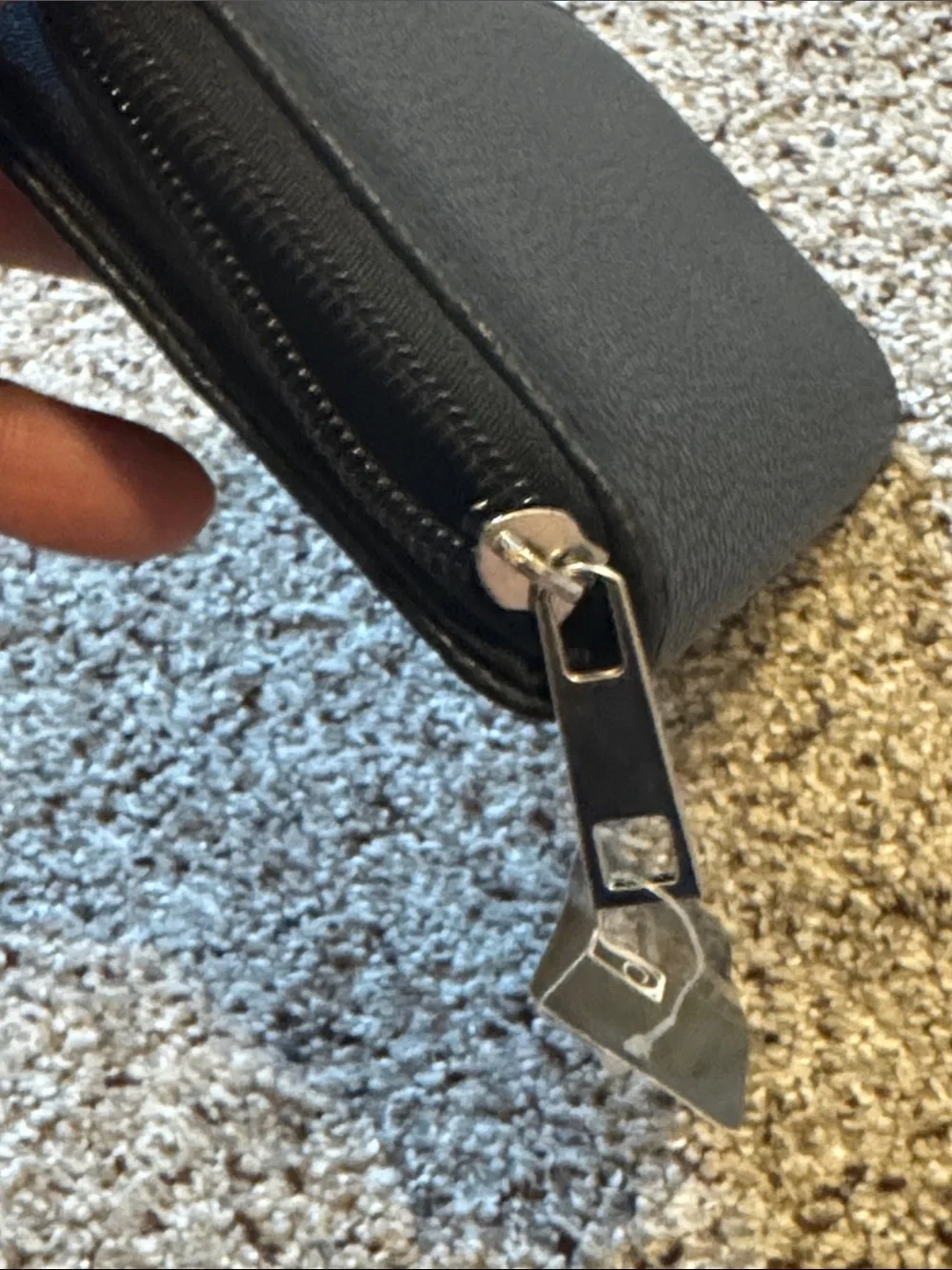 Stone Mountain Women’s Black Pebbled Snap Wallet